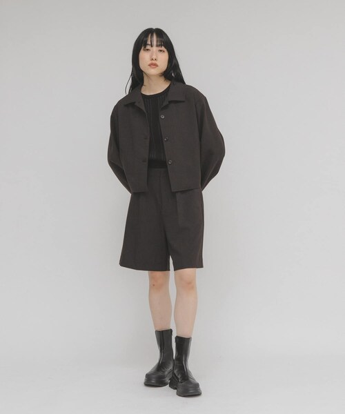 KBF（ケイビーエフ）の「コンパクトBOXジャケット（テーラードジャケット・レディース・D.BROWN/BLACK・one）」の3枚目の写真