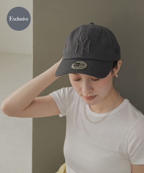 URBAN RESEARCH(アーバンリサーチ)の「『別注』New Era×URBAN RESEARCH CASUAL CLASSIC(キャップ・レディース・GRAPHITE/ASH BROWN/NEW OLIVE/PIN ROUGE・-)」の1枚目の写真