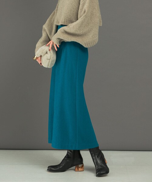 URBAN RESEARCH ROSSO（アーバンリサーチロッソ）の「ウール混ブークレストレートスカート（スカート・レディース・BLUE/CAMEL/CHARCOAL・36/38）」の20枚目の写真