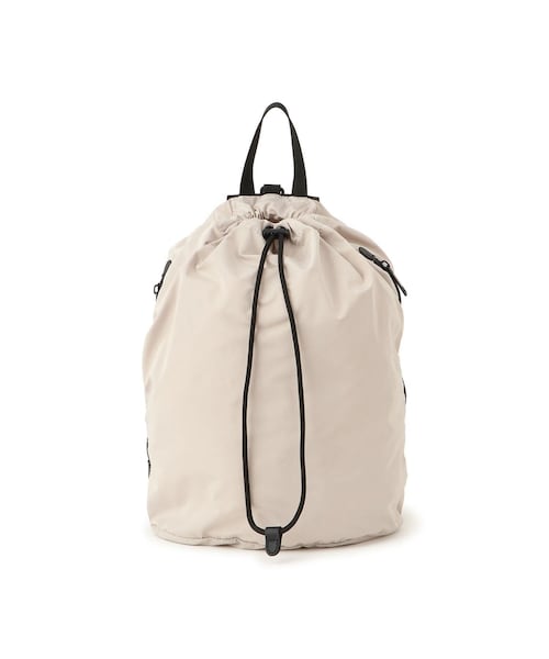ADAM ET ROPE'（アダムエロペ）の「【WEB限定】2WAYナップサック / 撥水（バックパック/リュック・レディース・ブラック/ベージュ系・F）」の15枚目の写真