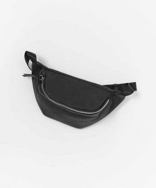 ITEMS URBANRESEARCH（アイテムズ アーバンリサーチ）の「レザーウエストバッグ（ボディバッグ/ウエストポーチ・メンズ・BEG/BLK/BRN・one）」の5枚目の写真