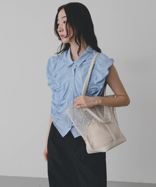 SENSE OF PLACE by URBAN RESEARCH（センスオブプレイスバイアーバンリサーチ）の「2WAYハンドルメッシュバッグ（トートバッグ・レディース・IVORY/BLACK・One）」の5枚目の写真