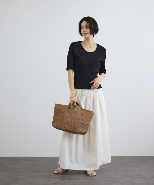 ADAM ET ROPE'（アダムエロペ）の「【J'aDoRe・店舗限定】【African Square（アフリカンスクエアー）】ラフィアかぎ編みバッグ（ハンドバッグ・レディース・ブラウン・F）」の4枚目の写真