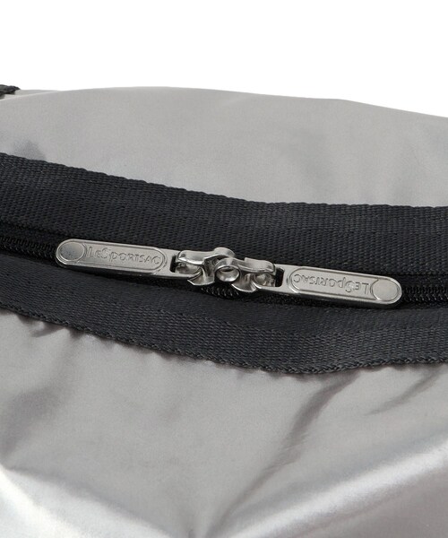 ADAM ET ROPE'(アダムエロペ)の「【LeSportsac for ADAM ET ROPE'】Exclusive Deluxe LG Weekender(ボストンバッグ・レディース・シルバー・F)」の20枚目の写真