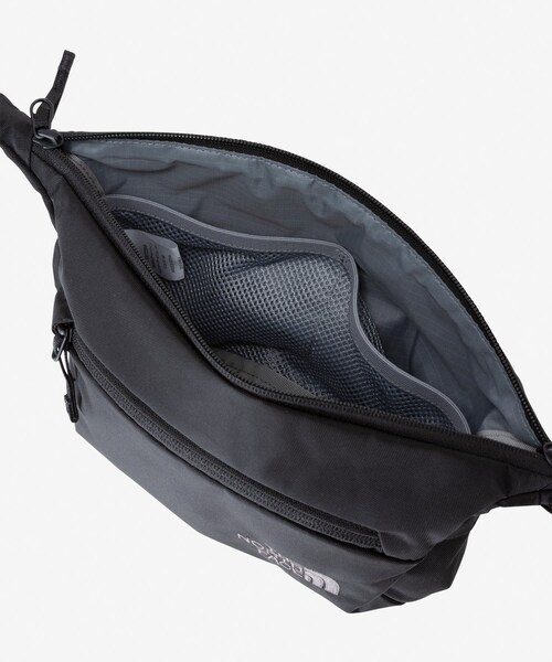 URBAN RESEARCH Sonny Label（アーバンリサーチサニーレーベル）の「THE NORTH FACE　Capella 2（ショルダーバッグ・メンズ・ブラック/ダックグリーン・one）」の7枚目の写真