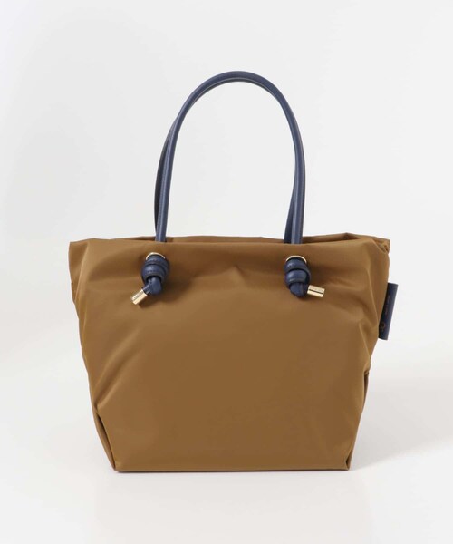 URBAN RESEARCH ROSSO（アーバンリサーチロッソ）の「『一部別注カラー』VIOLA d’ORO　BIANCA M（トートバッグ・レディース・BLKBLK/TAUPEBLK/BLKTAUPE/別注BRNNVY・M）」の15枚目の写真