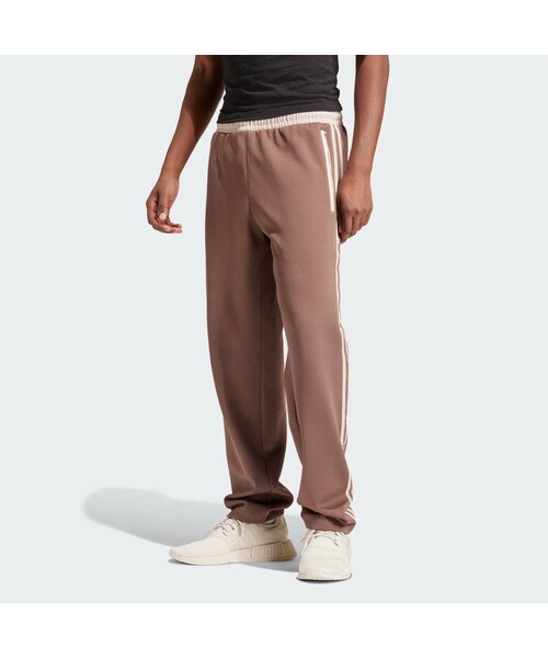 adidas（アディダス）の「プレミアム トラックパンツ（）」 - WEAR