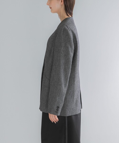 URBAN RESEARCH ROSSO（アーバンリサーチロッソ）の「シルクネップVネックジャケット（ノーカラージャケット・レディース・BLACK/BROWN・36/38）」の13枚目の写真