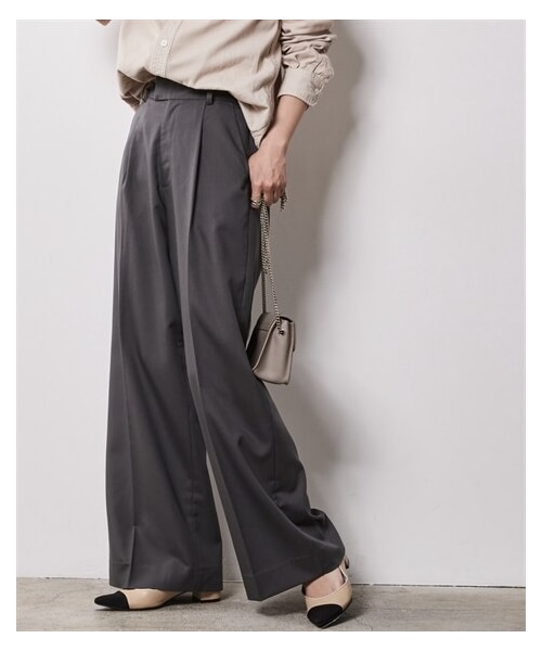 nissen（ニッセン）の「大きいサイズ センタープレスワイドパンツ シックスタイル（パンツ・レディース・オフベージュ/ブルー/チャコールグレー・L/LL/3L/4L/5L/6L/8L/10L）」の2枚目の写真