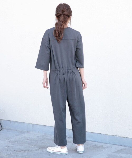 ITEMS URBANRESEARCH（アイテムズ アーバンリサーチ）の「フロントZIPワンマイルオールインワン（サロペット/オーバーオール・レディース・LIGHT GRAY/CHARCOAL/BEIGE・one）」の16枚目の写真