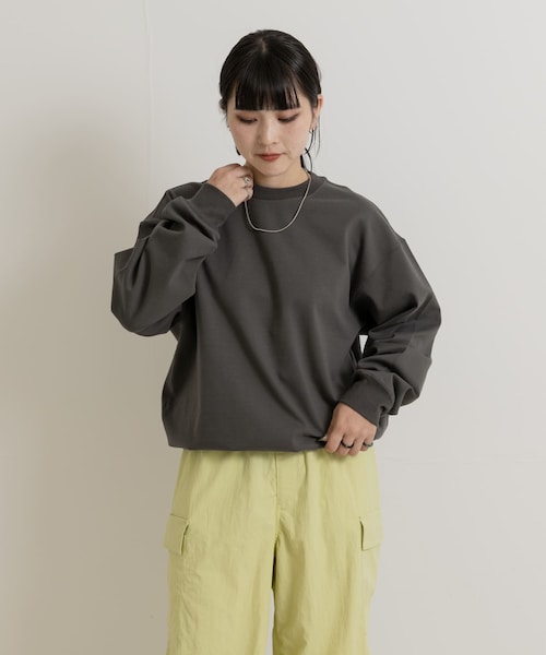 THE GOODLAND MARKET(ザグッドランドマーケット)の「『別注』MIDIUMISOLID×TGM Organic cotton pullover(Tシャツ/カットソー・レディース・IVORY/GREEN/CHARCOAL・FREE)」の2枚目の写真