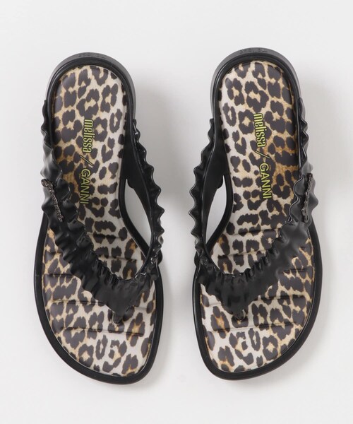 URBAN RESEARCH(アーバンリサーチ)の「GANNI×MELISSA THONG KITTEN HEEL(サンダル・レディース・BLACK・37/38/39)」の4枚目の写真