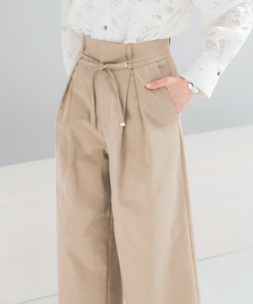 URBAN RESEARCH ROSSO（アーバンリサーチロッソ）の「コットンツイルベルテッドワイドパンツ（その他パンツ・レディース・BEIGE/BLUE・36/38）」の11枚目の写真