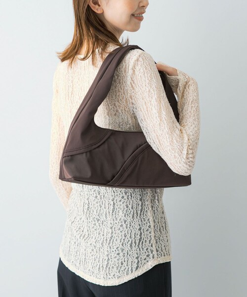 URBAN RESEARCH ROSSO（アーバンリサーチロッソ）の「ACOC　Agenda S Bag（ハンドバッグ・レディース・ButterBge/Black/Brown・0）」の2枚目の写真