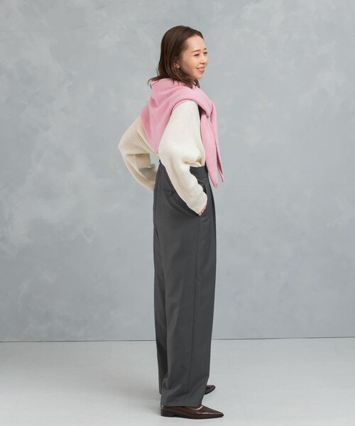 URBAN RESEARCH ROSSO（アーバンリサーチロッソ）の「ボートネックバックスリット畦ニット（ニット/セーター・レディース・OFF WHITE/LEMON/MINT/D/NAVY・FREE）」の18枚目の写真