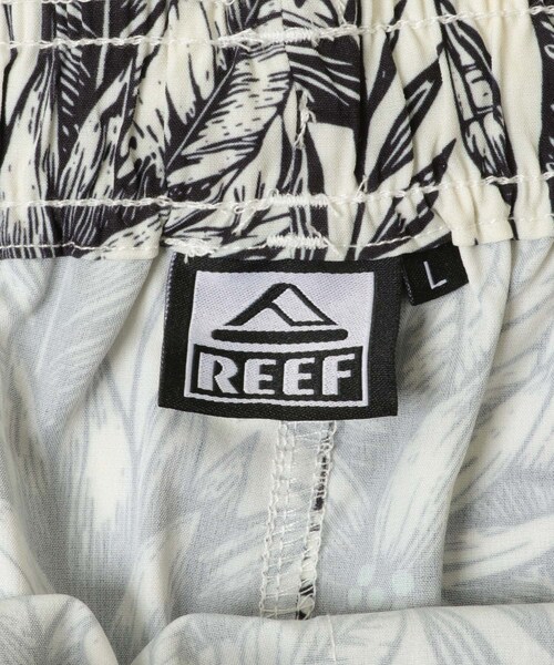 URBAN RESEARCH Sonny Label（アーバンリサーチサニーレーベル）の「REEF　FLOWER LEAF17 SHORTS（その他パンツ・メンズ・OWT/BLU・M/L）」の13枚目の写真