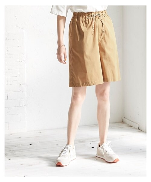 nissen（ニッセン）の「大きいサイズ【水陸両用】うすカルストレッチＡラインハーフパンツ（ゆったりヒップ）（パンツ・レディース・ベージュ/マリンピンク/シーグリーン/ネイビー・L/LL/3L/4L/5L/6L/8L/10L）」の3枚目の写真