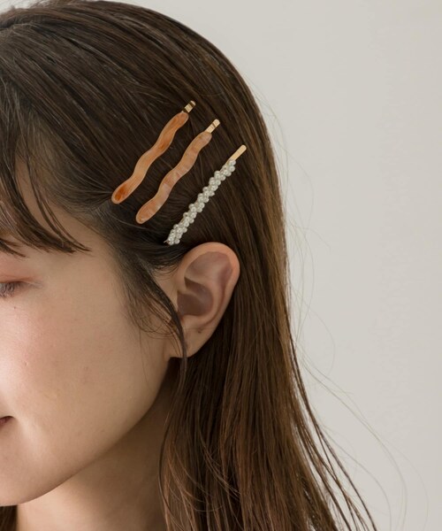 URBAN RESEARCH Sonny Label（アーバンリサーチサニーレーベル）の「ウェーブ/パールヘアピンセット（その他ヘアアクセサリー・レディース・グレー/ベージュ・one）」の2枚目の写真
