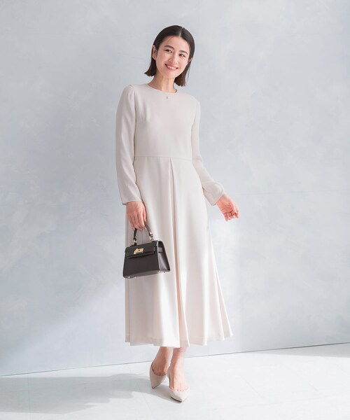 URBAN RESEARCH ROSSO（アーバンリサーチロッソ）の「kaene　シフォン合わせロングワンピース（ワンピース・レディース・beige/navy・M）」の3枚目の写真
