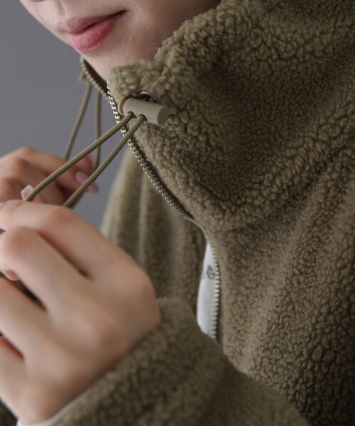 URBAN RESEARCH DOORS（アーバンリサーチドアーズ）の「FORK&SPOON　スタンドカラーボアブルゾン（ブルゾン・レディース・BLACK/BEIGE・1）」の17枚目の写真