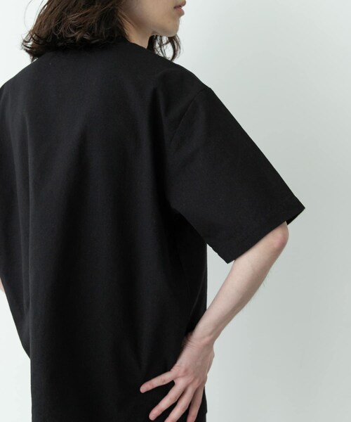 URBAN RESEARCH Sonny Label（アーバンリサーチサニーレーベル）の「接触冷感リネン混ショートスリーブTシャツ（Tシャツ/カットソー・メンズ・ストライプ/チャコール/ブラック・M/L/XL）」の6枚目の写真