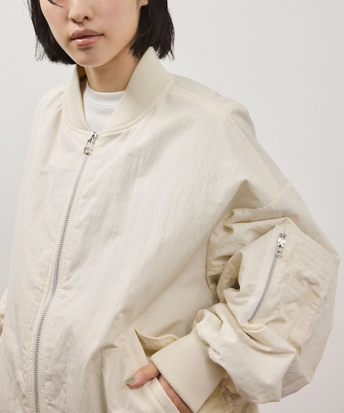 ADAM ET ROPE'（アダムエロペ）の「【PROVOKE for ADAM ET ROPE' 】別注 MA-1（MA-1・レディース・オフホワイト/ベージュ/ベージュ系/ネイビー・F）」の15枚目の写真