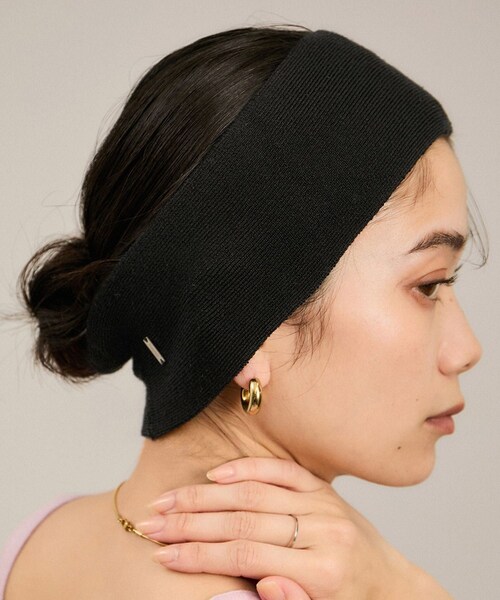 ADAM ET ROPE'(アダムエロペ)の「【J'aDoRe・店舗限定】【heyep(ヘイップ)】Silk Hair Band / シルクヘアバンド(ヘアバンド・レディース・ブラック/グレー・F)」の6枚目の写真