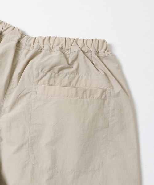 EKAL（エカル）の「『UR TECH』ナイロンタッサーワイドパンツ（その他パンツ・レディース・レイクサンリーフ/グラファイト/ネイビー/レイクブルー/ベージュ・One）」の19枚目の写真