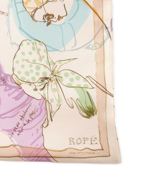 ROPE'（ロペ）の「【YUKO SAEKI for ROPE’・コラボ】スカーフ柄プリント シルクトートバッグ【A4対応】（トートバッグ・レディース・ホワイト/ベージュ・F）」の5枚目の写真