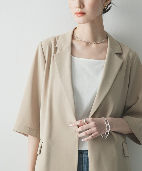 URBAN RESEARCH（アーバンリサーチ）の「『UR TECH DRYLUXE』ハーフスリーブジャケット（テーラードジャケット・レディース・BEIGE/BLACK・Free）」の12枚目の写真