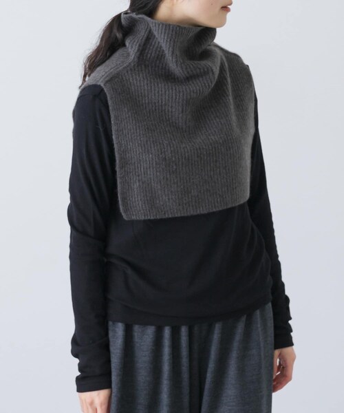 かぐれ（カグレ）の「TICCA　ヤクニットスヌード（ストール/ショール・レディース・ivory/light blue/grey・FREE）」の2枚目の写真