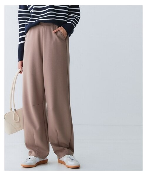 nissen（ニッセン）の「なめらかポンチ素材　バレルレッグパンツ（セットアップ可能）＜大きいサイズ有＞（スウェットパンツ・レディース・黒/モカ/ディープグリーン/杢チャコールグレー・S/M/L/LL/3L/4L/5L/6L/8L/10L）」の3枚目の写真