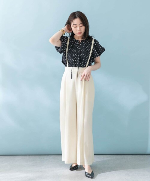 URBAN RESEARCH ROSSO（アーバンリサーチロッソ）の「サス付きタックワイドパンツ（その他パンツ・レディース・white/black・36/38）」の5枚目の写真