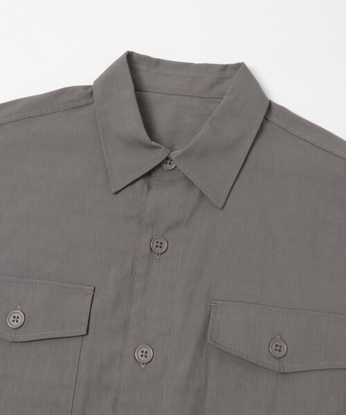 ITEMS URBANRESEARCH(アイテムズ アーバンリサーチ)の「4-pocket ツイル フィールドシャツジャケット(ミリタリージャケット・メンズ・CHARCOAL/OLIVE・M/L)」の4枚目の写真