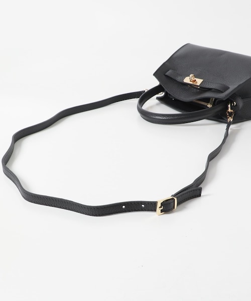 URBAN RESEARCH ROSSO（アーバンリサーチロッソ）の「AULENTTI　キーベルト付きミニハンドBAG（ハンドバッグ・レディース・MENTA/NERO・-）」の10枚目の写真