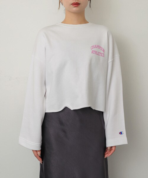 SENSE OF PLACE by URBAN RESEARCH(センスオブプレイスバイアーバンリサーチ)の「『別注』Champion×SENSE OF PLACE カットオフスウェット(スウェット・レディース・YELLOW/OFF WHITE/NAVY・one)」の13枚目の写真
