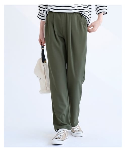 nissen（ニッセン）の「テーパードパンツ■大人の落ち感シリーズ■＜大きいサイズ有＞（パンツ・レディース・黒/ネイビー/アイスラベンダー/ゴールデンベージュ/モスカーキ/グレイッシュブルー/ライム/ベイクドアップル/ダークカーキ/モカブラウン・L/LL/3L/4L/5L/6L/8L/10L）」の5枚目の写真
