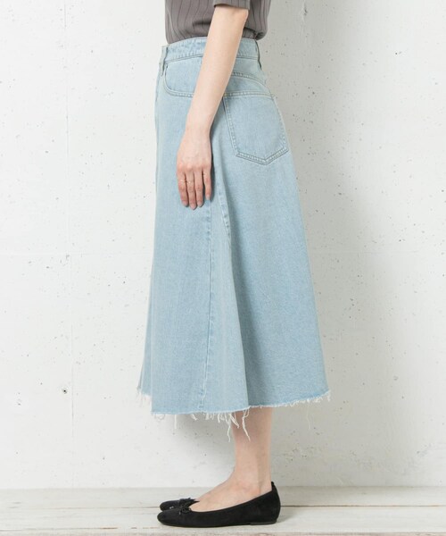 URBAN RESEARCH Sonny Label（アーバンリサーチサニーレーベル）の「リメイク風フレアデニムスカート（デニムスカート・レディース・インディゴ/ライトインディゴ・36/38）」の16枚目の写真