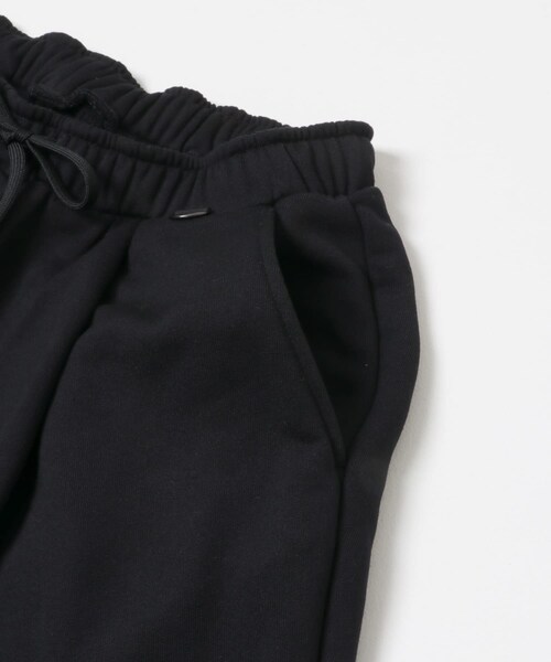 URBAN RESEARCH（アーバンリサーチ）の「SFC　TECH WIDE TAPERED SWEAT PANTS（スウェットパンツ・メンズ・Black/Grey M・L/XL/XXL）」の5枚目の写真