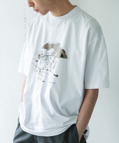 URBAN RESEARCH DOORS(アーバンリサーチドアーズ)の「『別注』Snow Peak Apparel×DOORS WA/AC FAMILY CAMP T-SHIRTS(Tシャツ/カットソー・メンズ・WHITE/CHARCOAL/BROWN/FOLIAGE・M/L/XL)」の9枚目の写真