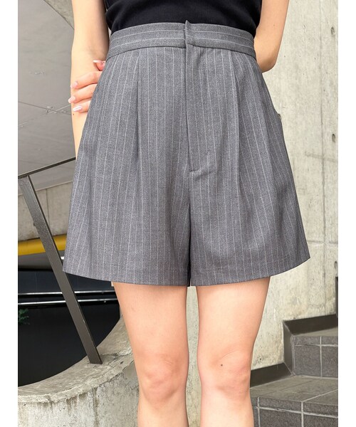 MURUA（ムルーア）の「ダブルタックショートパンツ（その他パンツ・レディース・グレー/ブラック/ネイビー/モカ/オレンジ・01/02/1/2）」の11枚目の写真