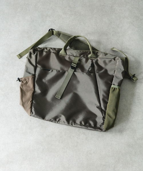URBAN RESEARCH DOORS（アーバンリサーチドアーズ）の「2WAYトートバッグ（トートバッグ・メンズ・BLACK/OLIVE・-）」の12枚目の写真