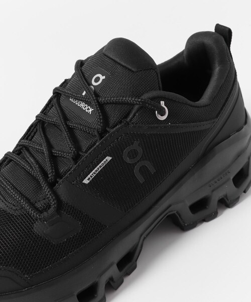 URBAN RESEARCH DOORS(アーバンリサーチドアーズ)の「On Cloudrock Low Wp(スニーカー・レディース・Black・23.5/24/24.5)」の7枚目の写真