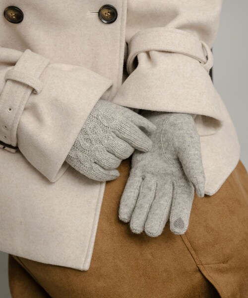 URBAN RESEARCH Sonny Label（アーバンリサーチサニーレーベル）の「ケーブルニットグローブ（ベルト・レディース・Lグレー/ブラック/チャコール・One）」の2枚目の写真