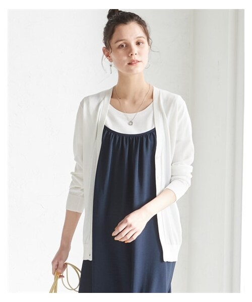 nissen（ニッセン）の「大きいサイズ 洗濯機で洗えるさらっと軽いひんやりカーディガン（ＵＶカット・接触冷感・遮熱・毛玉防止）（カーディガン/ボレロ・レディース・黒/チャコールブラウン/シルバーグレー/コバルトブルー/レモンイエロー/オフホワイト/バービーピンク/ティーグリーン/キャラメル/ピンクパープル/バイオレット・L/LL/3L/4L/5L/6L/8L/10L）」の13枚目の写真