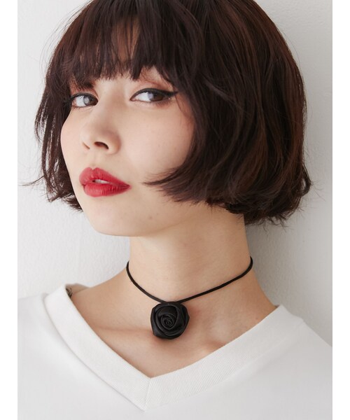 jouetie（ジュエティ）の「ローズリボンチョーカー（ネックレス・レディース・オフホワイト/ブラック/レッド・F）」の6枚目の写真