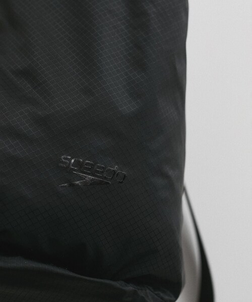 ADAM ET ROPE'（アダムエロペ）の「【公式サイト・実店舗限定】【Speedo×ADAM ET ROPE'】Water Proof Purse Bag（ショルダーバッグ・レディース・ブラック/カーキ/オレンジ・F）」の8枚目の写真