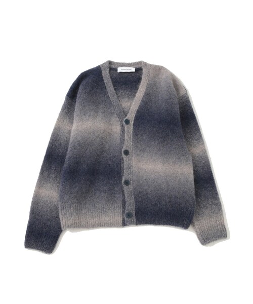 ADAM ET ROPE'(アダムエロペ)の「【Etudes Studio/エチュードストゥディオ】ALPACA CARDIGAN(カーディガン/ボレロ・メンズ・ネイビー系/レッド系・2/3)」の2枚目の写真