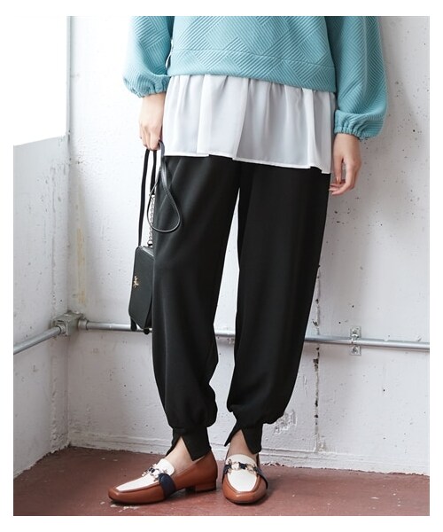 nissen（ニッセン）の「大きいサイズ 裾スリットやわらかジョガーパンツ（パンツ・レディース・ライラック/黒/ダークグリーン/モーヴピンク/ダークカーキ・L/LL/3L/4L/5L/6L/8L/10L）」の4枚目の写真