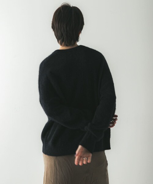 URBAN RESEARCH(アーバンリサーチ)の「FOX/CASHMEREルーズニット(ニット/セーター・レディース・L.PINK/TOP BROWN/BLACK・FREE)」の9枚目の写真